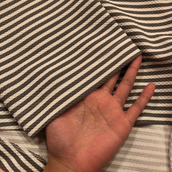 ZARA FLOWLY TOP - Picture 3 of 3